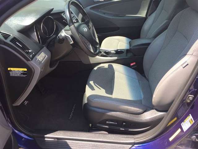 2012 Hyundai Sonata SE 4dr Sedan 6A